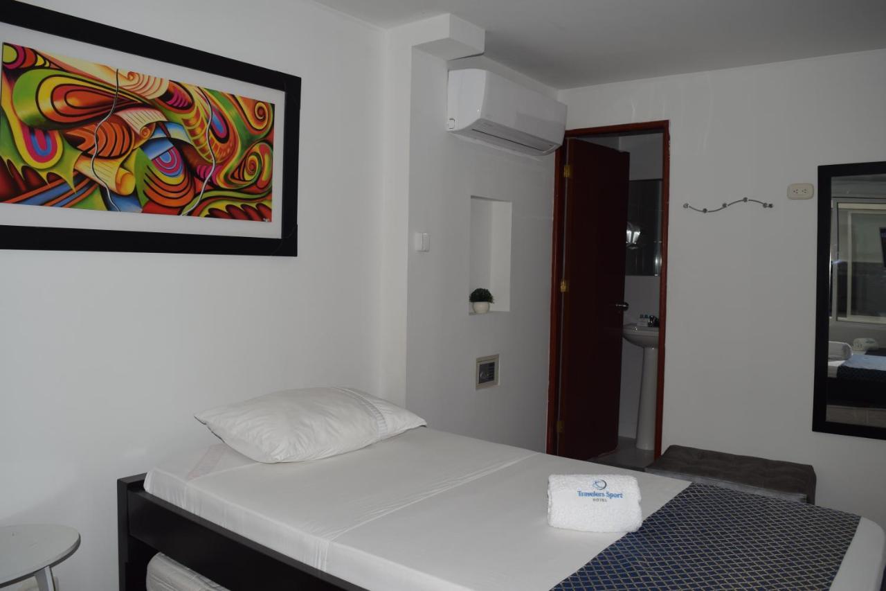 Hotel Travelers Sport Cali Zewnętrze zdjęcie